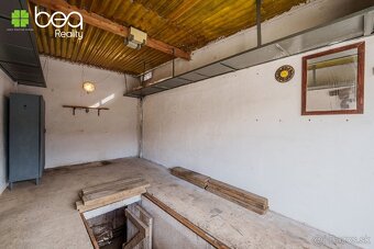Garáž s elektrinou, montážnou jamou, pivnicou Levoča - 4