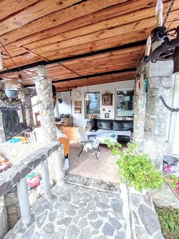 Štýlový dom v obci s výbornou občianskou vybavenosťou - 4