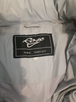 Dámska zimná bunda s kapucňou - 4