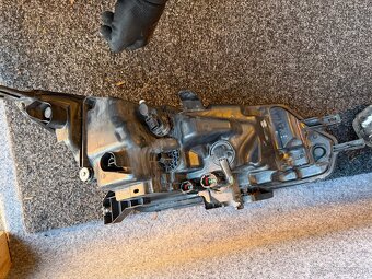 Svetlá Nissan Qashqai J11 - 4