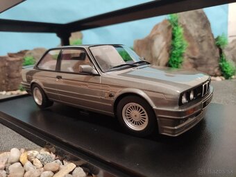 prodám nový model 1:18 BMW Alpina(E30) C2 2.7 1988 - 4