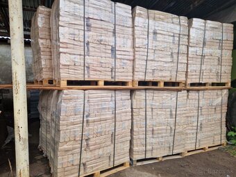 RUF brikety bukové – lisované bez prímesí - 4