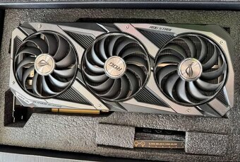 ROG Strix GeForce RTX 3090 OC - 4