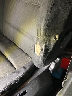 Octavia 2 Sedacky - 4