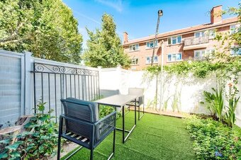 Beautiful two-room apartment in the capital - 4