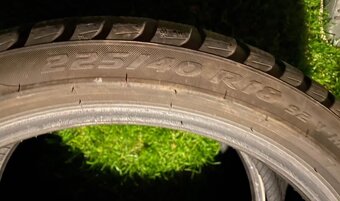 Predám pneu 225/40 R18 4ks - 4