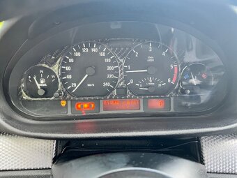 BMW e46 330xd - 4