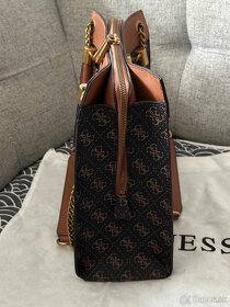 Kabelka Guess - 4