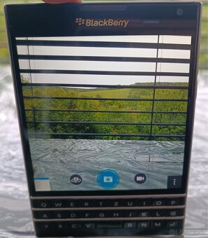 BlackBerry® Passport Black Edition (QWERTZ) Rarita - 4