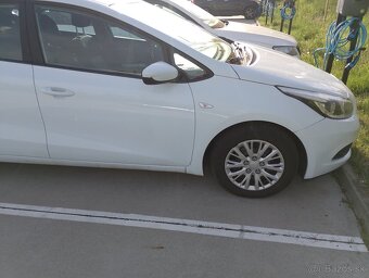 Kia ceed 1.4crdi - 4
