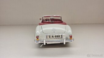 MERCEDES-BENZ 190 SL - 4