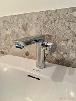 Umývadlo Duravit + batéria Hansgrohe + sifón Flowstar - 4