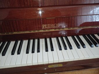 Pianíno PETROF antik - 4