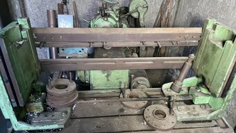 Brúska a vyvrtávačka valcov - 4