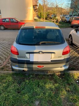 Peugeot 206 - 4