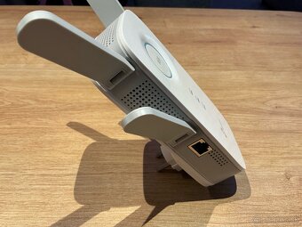 TP-Link RE650 Wi-Fi rozsirovac - 4
