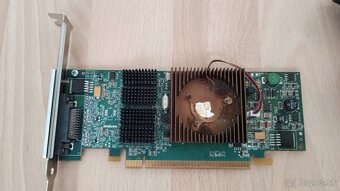 Predám grafické karty Matrox - 4