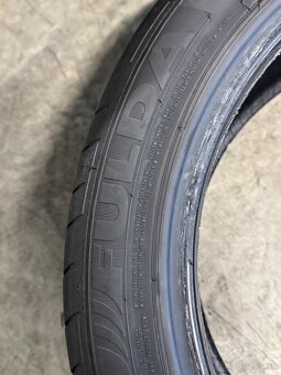 225/45R17 - 4