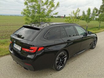 BMW rad 5 Touring 530d mHEV xDrive Odpocet DPH - 4