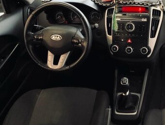 Kia Ceed 1.6CRDi - 4