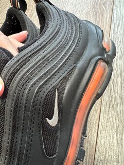 Nike Air Max - 4