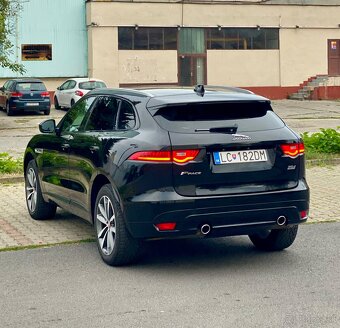 Jaguar F-Pace - 4
