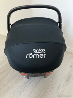 Vajicko britax ako nove - 4
