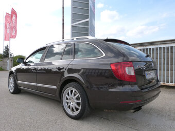 Škoda Superb kombi 2,0 TDi DSG rok 2013 - 4