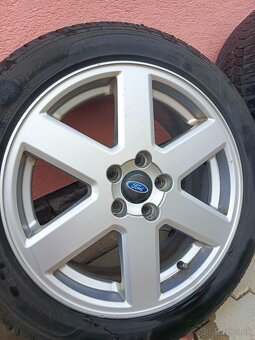 Predám sadu diskov s pneu R17 5x108 - 4