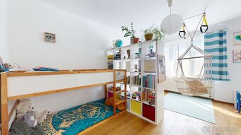 PREDAJ VEĽKÝ 3-IZBOVÝ BYT V TRNAVE NA SÍDLISKU ČSM S 2 BALKÓ - 4