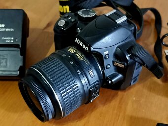 NIKON D3100 (Nikon Nikkor 18-55mm) - 4