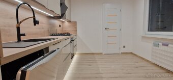 REALFINN EXKLUZÍVNE PREDAJ - LUXUSNÝ 2 IZBOVÝ BYT - 4