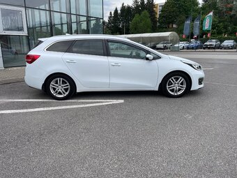 Kia Ceed SW - 1.6 GDi, 93500km, Spoľahlivá bez investícii - 4