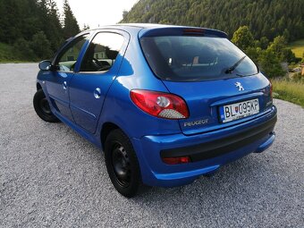 Peugeot 206 + 1,4 55kw klimatizácia, alarm, elektrické okná - 4