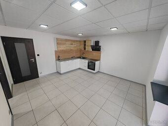 Prenájom 2 izbový byt v centre PB - 4