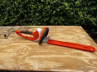 STIHL HSE 61 – elektrické nožnice na živý plot - 4