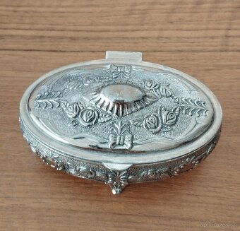 Kovová šperkovnica - 4