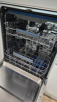 Umývačka riadu Elektrolux - 4