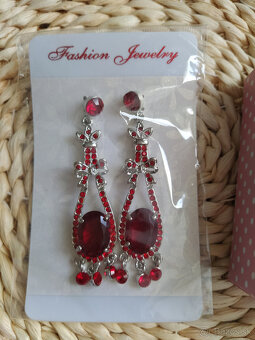 NOVÉ rôzne náušnice a vlasové doplnky (osobný odber) - 4