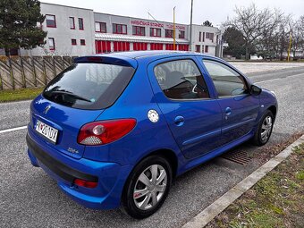 Peugeot 206+ 1.1 44kw - 4