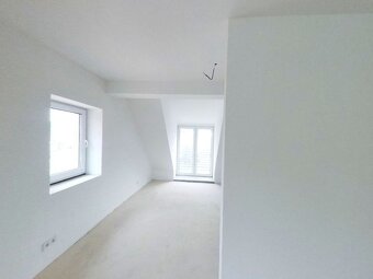3izb.byt,85m2,mezonet,parkovacie miesto,lodžia,franc.balkón - 4