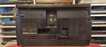 Predám vintage boombox Hitachi TRK-5280E - 4