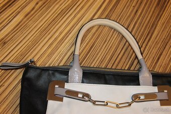 Kabelka GUESS - 4