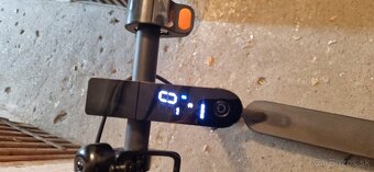 Xiaomi Mi Electric Scooter 2 - 4