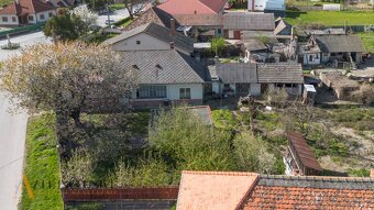 ALL INCLUSIVE | NA PREDAJ STAVEBNÝ POZEMOK (2208 M2) V OBCI - 4