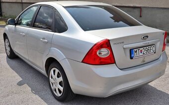 Ford Focus 1.6 16V Duratec Classic X - 4