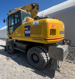 Otočný bager Komatschu PW160 - 4
