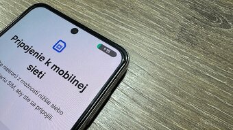 Samsung Z Flip 5 - na diely - 4