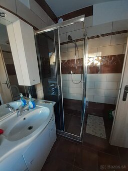 Pekný 1VM vo Veľkých Uherciach /PE - 4