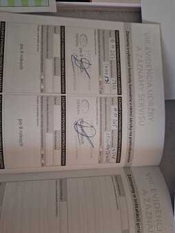 Yaris Hybrid Executive VIP - 4